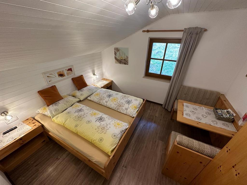Alpenrose Apartment เมลตินา ภายนอก รูปภาพ
